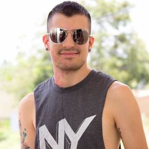 Meet your Posher, Fernando